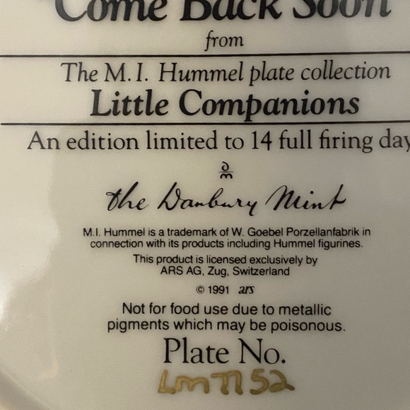 MJ Hummel plate collection LITTLE COMPANIONS:  “COME BACK SOON” - Picture 5 of 6